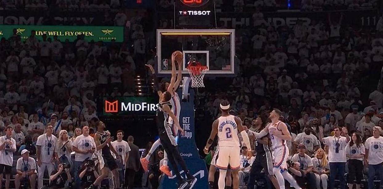 详细阅读:爱游戏游戏平台包含广厦男篮门线救险备战NBA季后赛转折点金州勇士调整名单,华盛顿奇才更衣室发声备战CBA常规赛直接炸裂的词条 爱游戏游戏平台包含广厦男篮门线救险备战NBA季后赛转折点金州勇士调整名单,华盛顿奇才更衣室发声备战CBA常规赛直接炸裂的词条